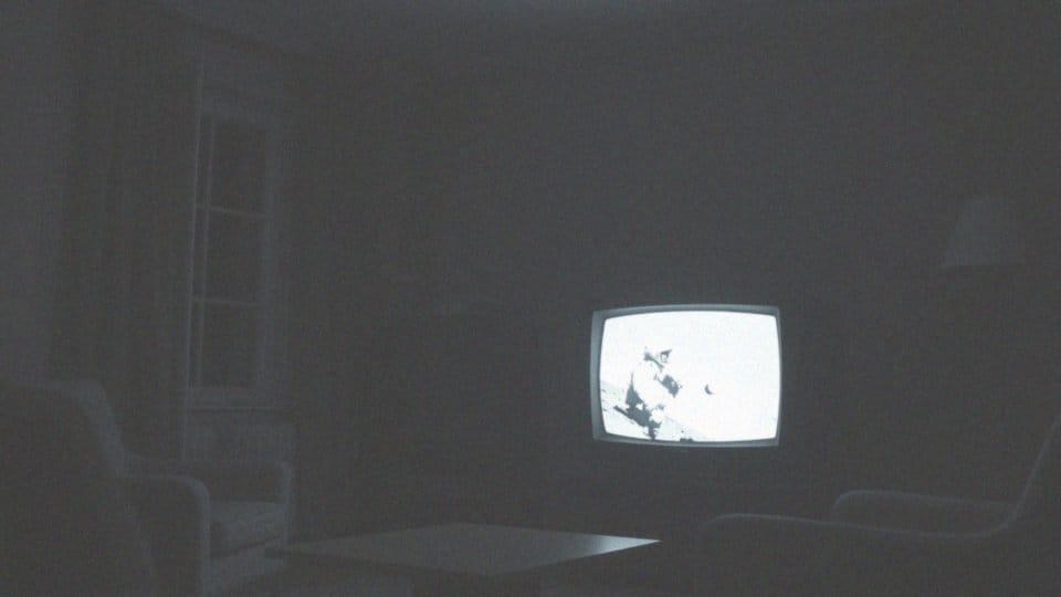Jakie były reakcje ludzi na lądowanie Apollo 11 na Księżycu?
