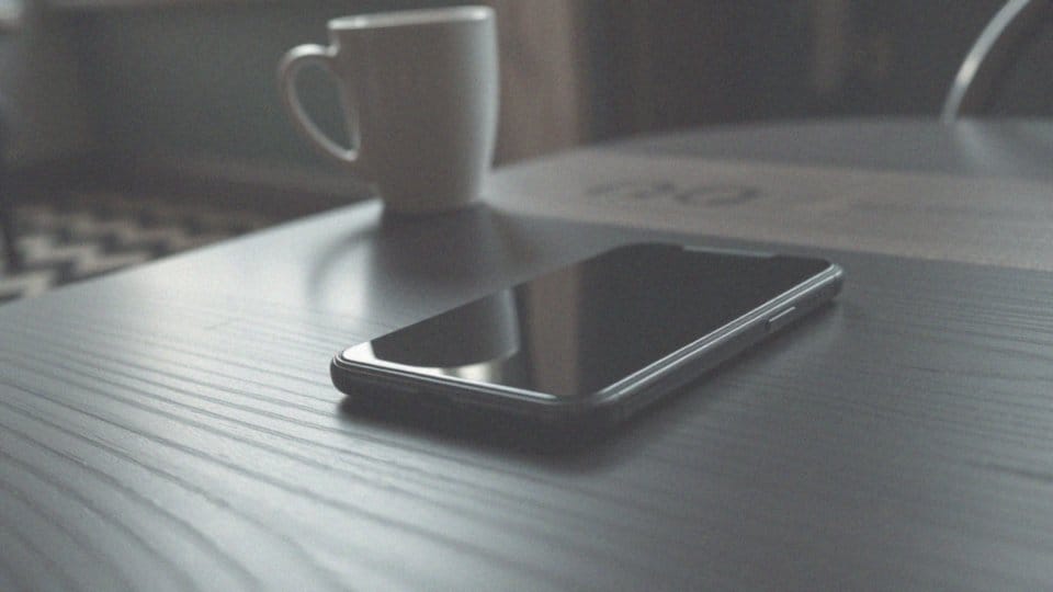 Co to jest wymuszone ponowne uruchomienie telefonu?